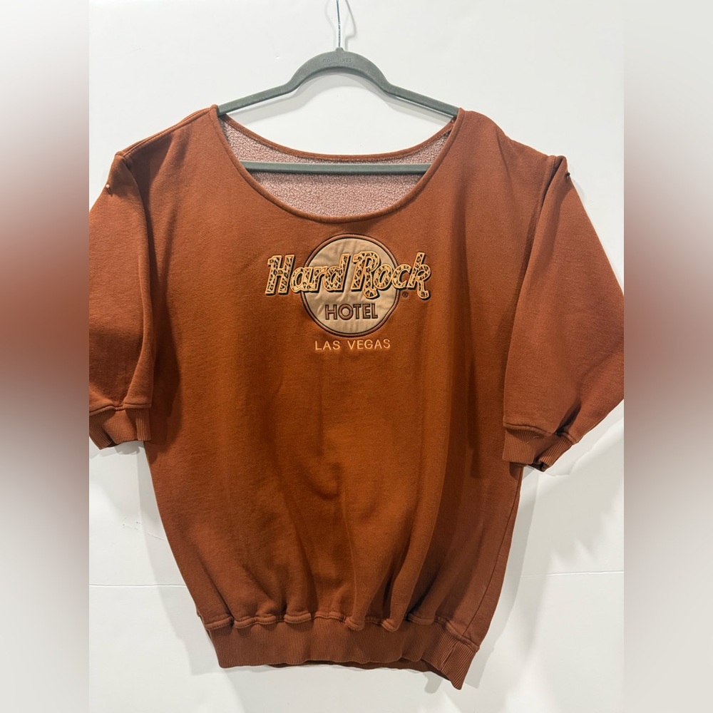 Vintage Hard Rock LAS VEGAS sweatshirt with embroidered orange logo (rare